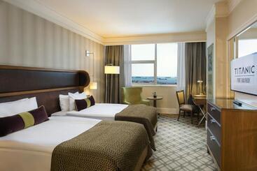 ホテル Titanic Port Bakirkoy