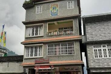 צימר Denzong Khim