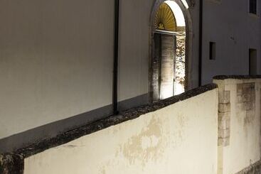 تختخواب و صبحانه Dimora De Matera Luxury Suites