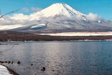 تختخواب و صبحانه Ryosha Tsukiakari