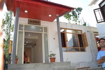 Отель A-one Palace