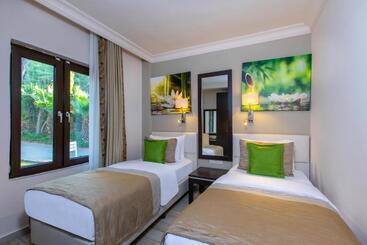 فندق Marmaris Bay Resort   Adults Only