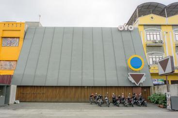 ホテル Oyo 2626 Syariah Harmoni Residence