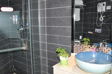 Hotel Shell Wuhu City Jinghu District Fangte Joy World Yinhu North Road