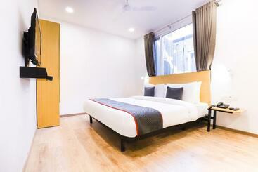 호텔 Townhouse Prithvi Resort Near Phoenix Palassio