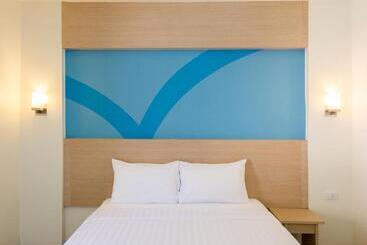 فندق Hop Inn Chiang Rai Clock Tower