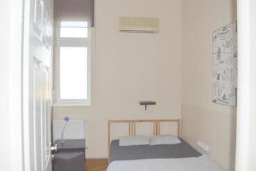 بنسيون Artist Guest House