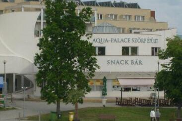 Пансион Otthon Apartman