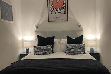 ペンション The Dozy Deer