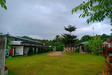 Отель Thong Hug House Resort