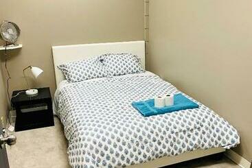 호스텔 Calgary Connect