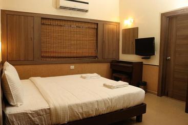 Hotel Green Valley Beach Resort