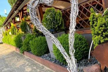 Отель Jetenburger Hof