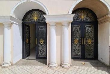 فندق Lord Krishna Palace