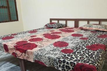 هتل Spot On 73721  Sunitraj Palace
