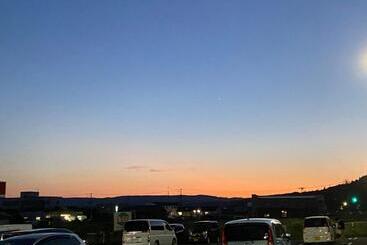 פנסיון 憩ikoi Guest House & Cafe Bar