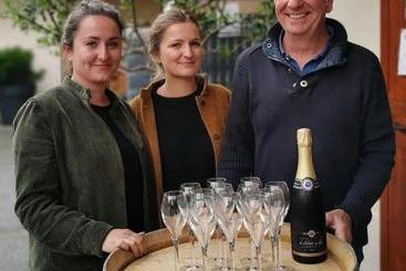 تختخواب و صبحانه Domaine Jacqueline Père & Filles