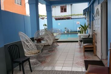 پانسیون Caribbean Tourist Villa Guest House