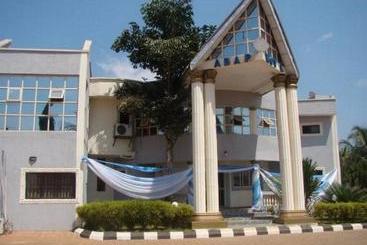 ペンション Adap Ilorin