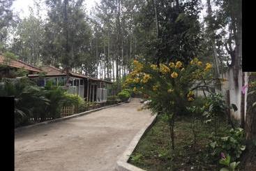 בית מלון כפרי Coorg Nest Cottages By Dreamy Vacations