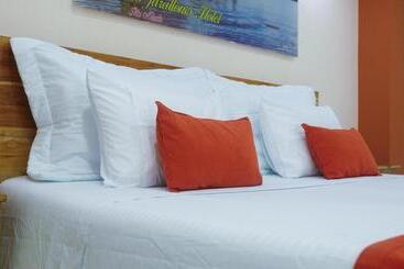 Hotel Kamaleb Farallones