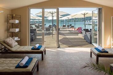 هتل Marolt Dependance