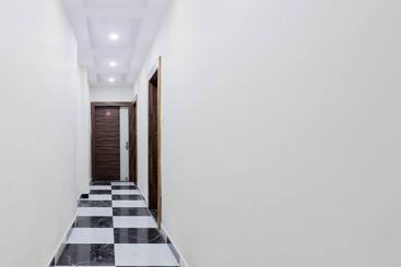 فندق Oyo 77270 Tulsa Mohan