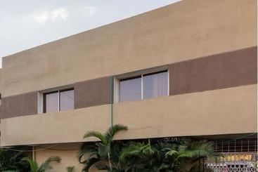 호텔 Oyo 79316 Shree Sai Residency