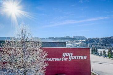 هتل Swiss Mountain Golf Restaurant Gonten
