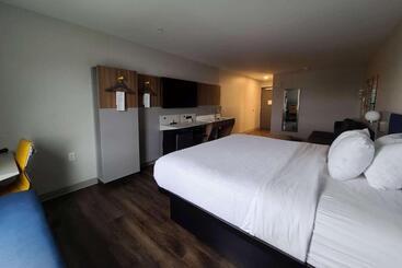 Microtel Inn & Suites By Wyndham Milford