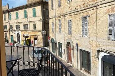 بنسيون Affittacamere Le Grotte   Le Grotte Rooms & Apartments