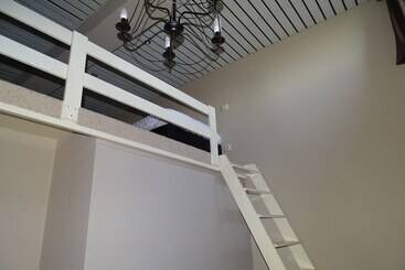 Отель Budget Flats Leuven