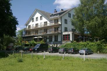 Отель Chalet Sur Lesse