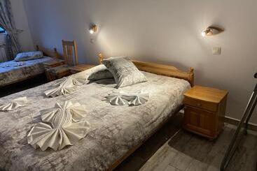 Отель Guesthouse Hitar Petar