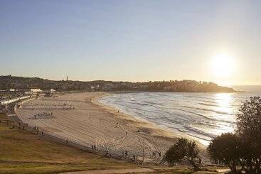 هتل Home Backpackers