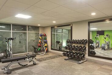 هتل La Quinta By Wyndham Baltimore Bwi Airport