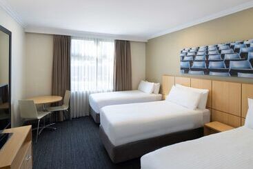 בית מלון כפרי Mercure Sydney Blacktown