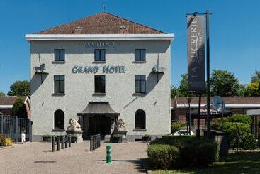 בית מלון כפרי Van Der Valk Waterloo