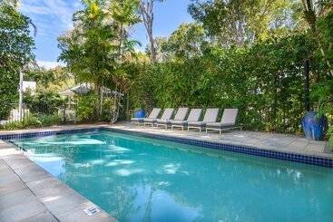 Mandalay Luxury Beachfront Apartments