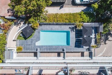 آپارتمان Saks On Hastings