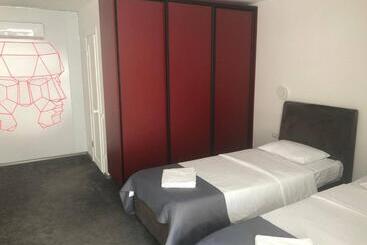 هتل Club House Arkadia Beach