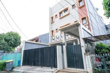 ホテル Koolkost Syariah @ Jl Danau Maninjau Benhil