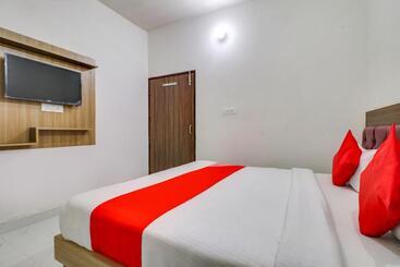 酒店 Oyo 78481 Deshwal