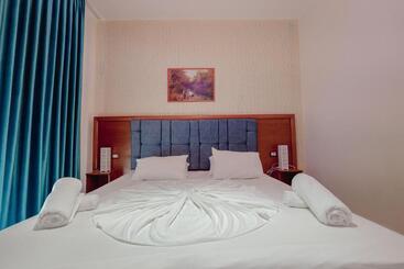 هتل Divo Palace