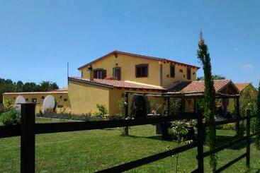 Отель Il Cardoncello