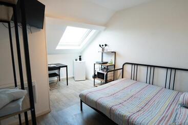 Отель Capstay   Trith Netflix