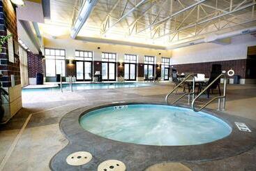 Riverside Casino & Golf Resort