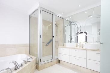 Отель Atlas Suites Tenerife