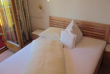 ホテル Café Restaurant Matzelsdorfer Hof