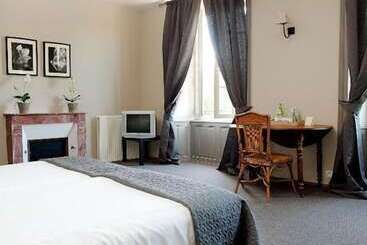 فندق Golf De Saint Junien